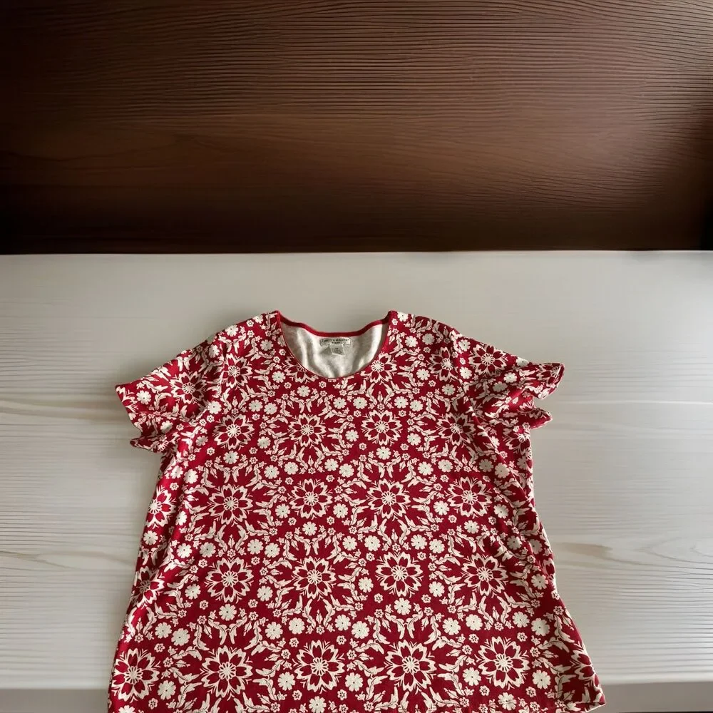 Rebecca Malone Woman Top 3X Plus Red White Floral Casual Stretch Short Sleeved